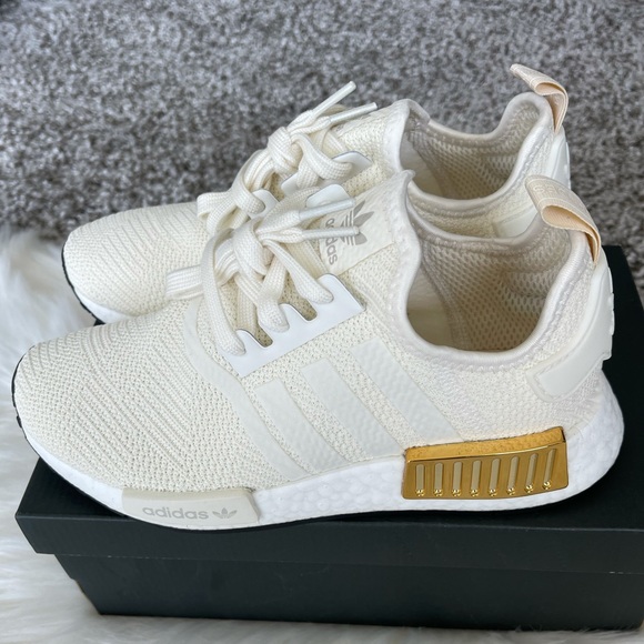 Adidas NMD R1 - Picture 10 of 12